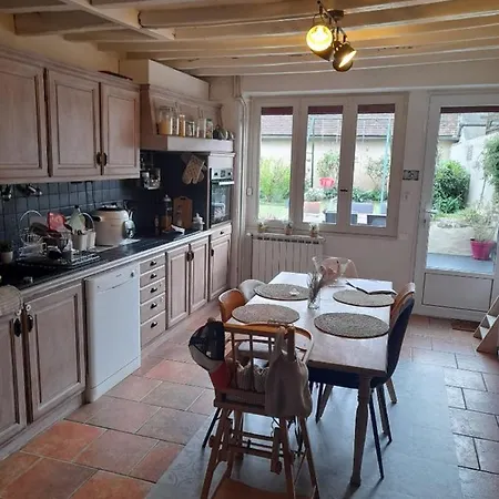 Maison A Louer Pour Les 24 Du Mans * Cures